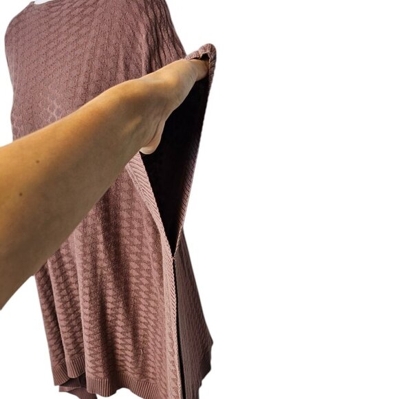 Lululemon Womens Divinity Poncho, Woven, Spanish Oak, Wrap, Sweater - Picture 4 of 7